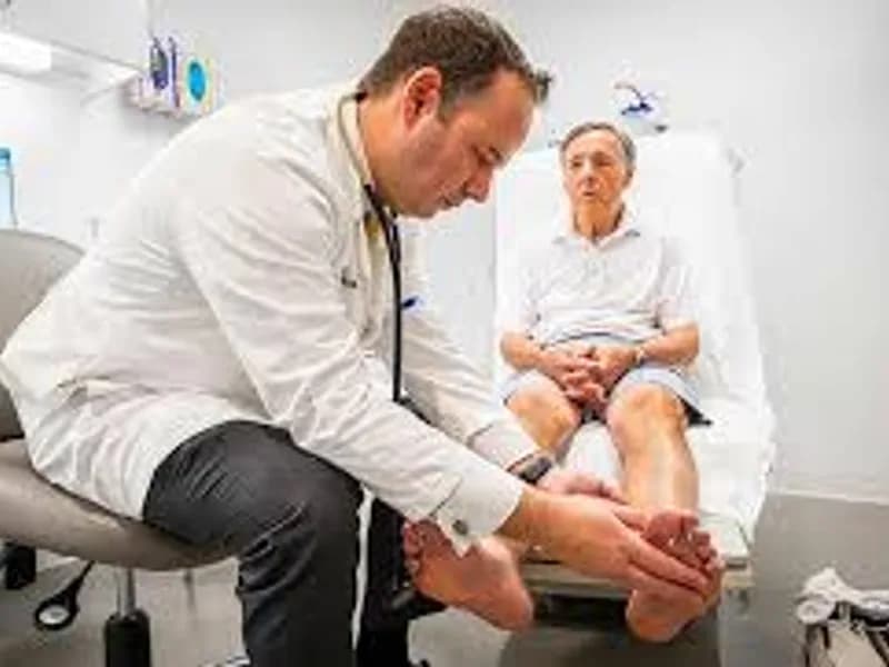 Best Blood Clot Doctor in Kolkata: Expert Thrombosis Care