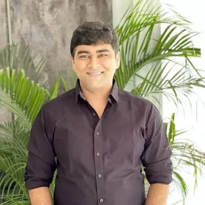 Dr. Maulik B Sanghavi