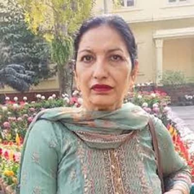 Dr. Manjit Kaur gynaecologist