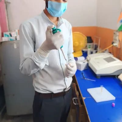 Dr. Navneet Kumar