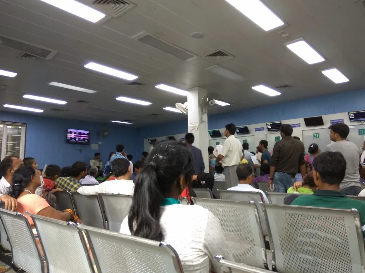 AIIMS FREE MEDICINE CENTER image 1