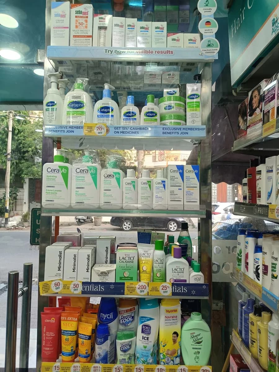 Apollo Pharmacy Punjabi Bagh Central Market