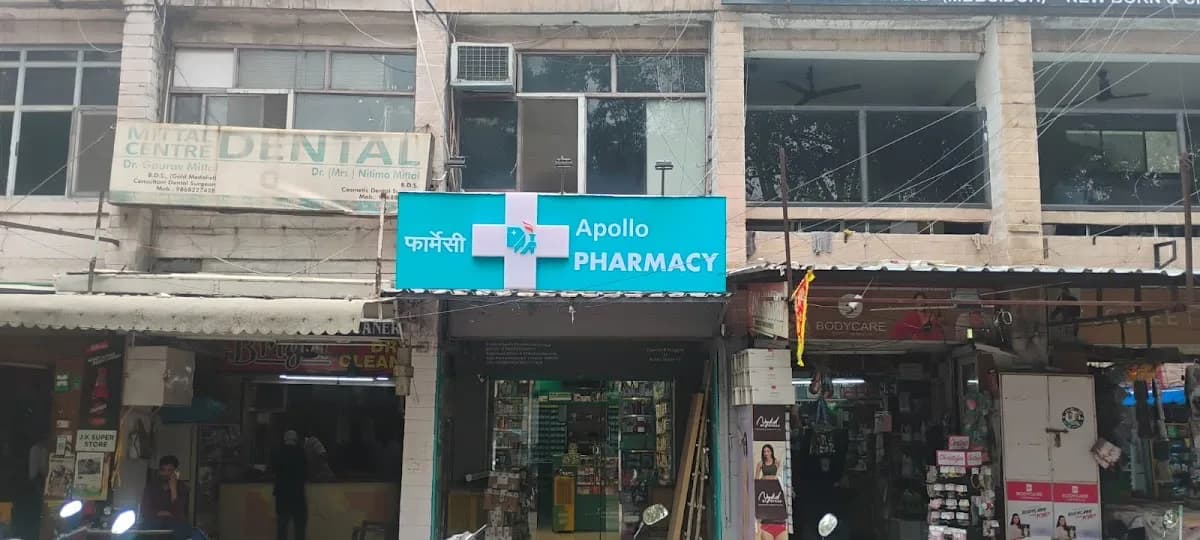 Apollo Pharmacy Sector 13