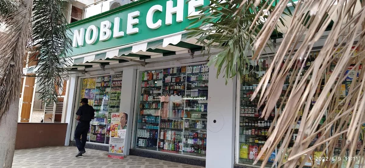 Noble Chemist image 1