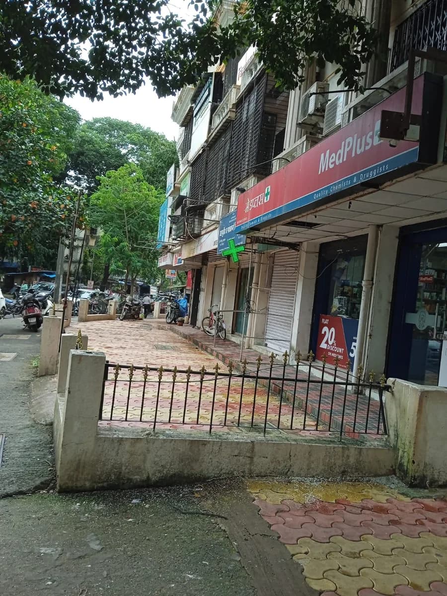 MedPlus Mahatma Phule Road Ganesh Bhawan