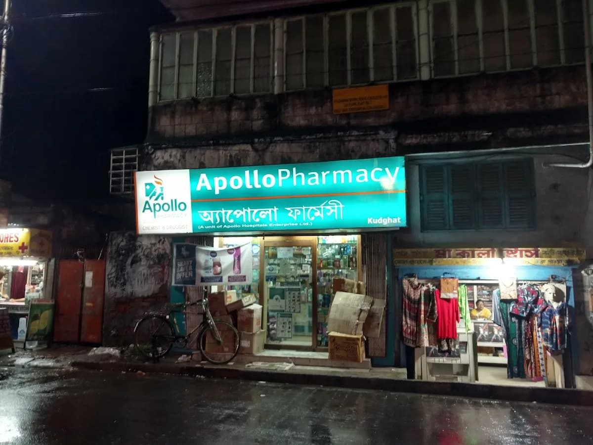 Apollo Pharmacy Behala Ho Chi Minh
