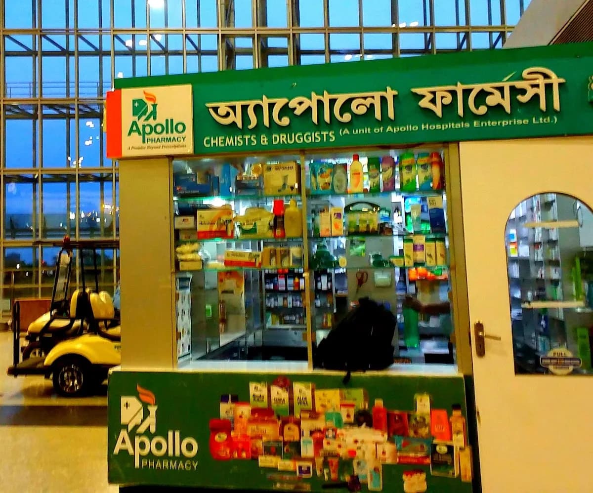 Apollo Pharmacy Airport Kolkata image 1
